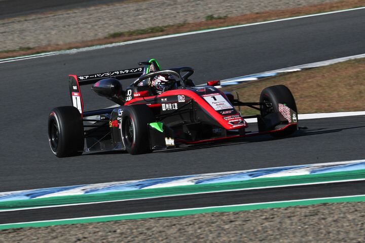 予選3位は平良響（モビリティ中京TOM'S 320 TGR-DC）