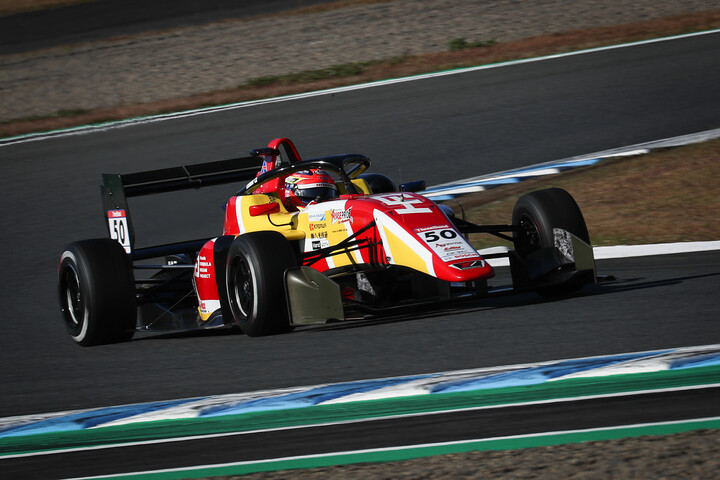 ポールポジションは木村偉織（HFDP WITH B-MAX RACING）