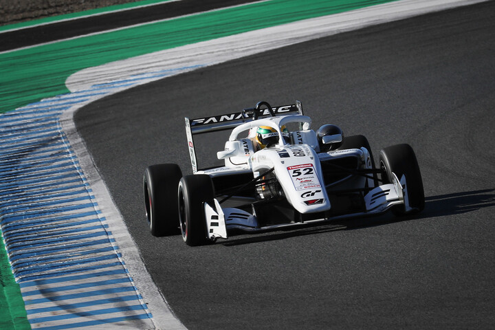 予選2位はイゴール・オオムラ・フラガ（FANATEC-GRAN TURISMO with B-MAX）