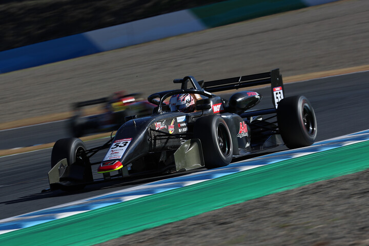 優勝は菅波冬悟（B-MAX ENGINEERING 320）