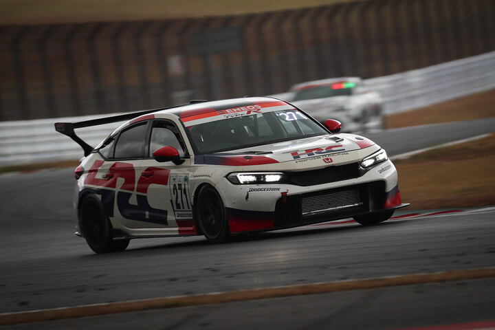 ST-QクラストップはCIVIC TYPE R CNF-R（武藤英紀／伊沢拓也／大津弘樹）