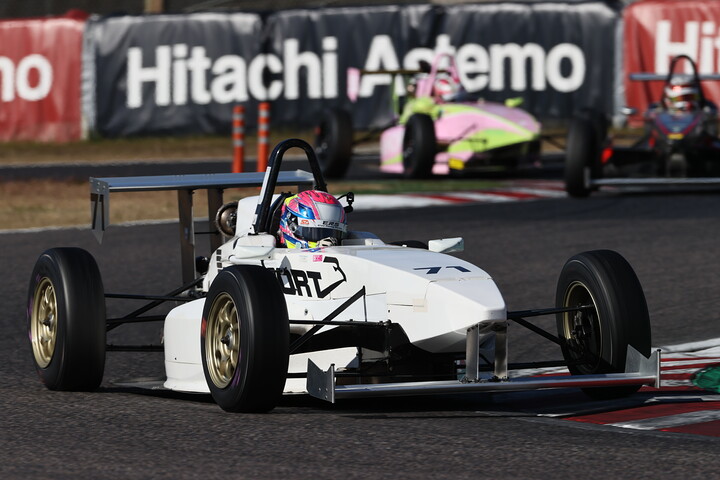 ポールポジションは迫隆眞（EAGLE ERS S-FJ）