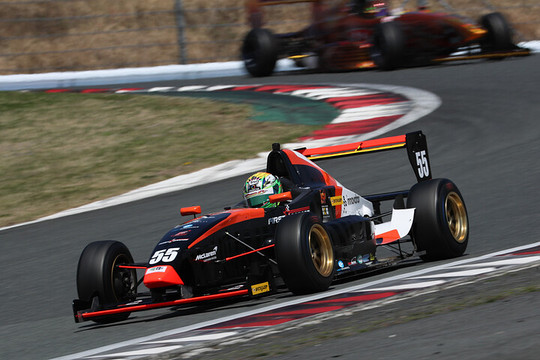 決勝4位は河野靖喜(ファーストガレージ&ISP) 決勝4位は河野靖喜(ファーストガレージ&ISP)