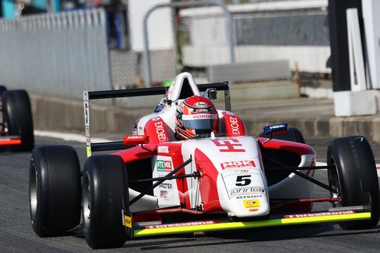 第1戦、第2戦とも予選2位の三井優介（HFDP RACING TEAM）