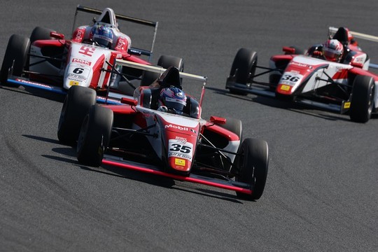 優勝は中村仁（TGR-DC RSトムススピリットF4）