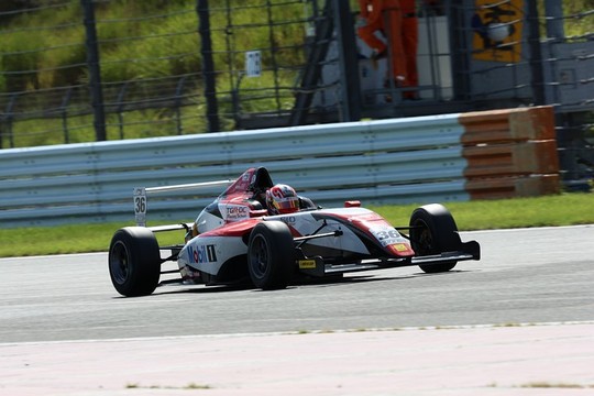 優勝は小林利徠斗（TGR-DC RSトムススピリットF4）