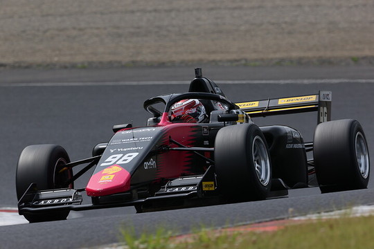 レース6、レース8ともポールポジションの小川颯太（Bionic Jack Racing F111/3）