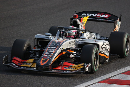  占有走行：3位は坪井翔（P. MU/CERUMO・INGING SF23）