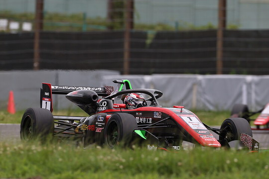 予選3位は平良響（モビリティ中京TOM\'S 320 TGR-DC）