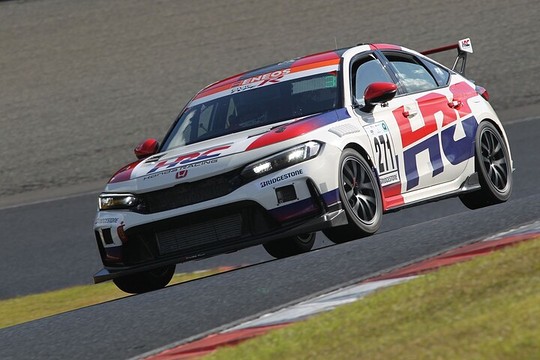 グループ1：ST-QクラストップはCIVIC TYPE R CNF-R（武藤英紀／伊沢拓也／大津弘樹）