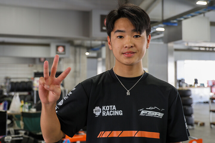 決勝3位の酒井翔太（ファーストガレージFG108）