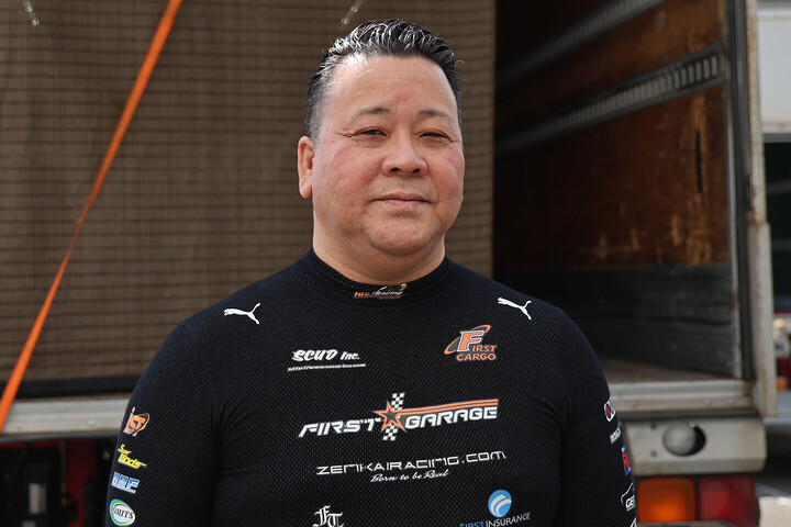 予選5位、ジェントルマンクラスポールポジションのKAMIKAZE（FIRST GARAGE & 04W）