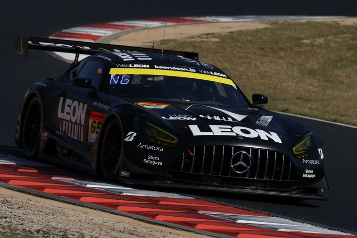 GT300クラスポールポジションはLEON PYRAMID AMG（蒲生尚弥／篠原拓朗）