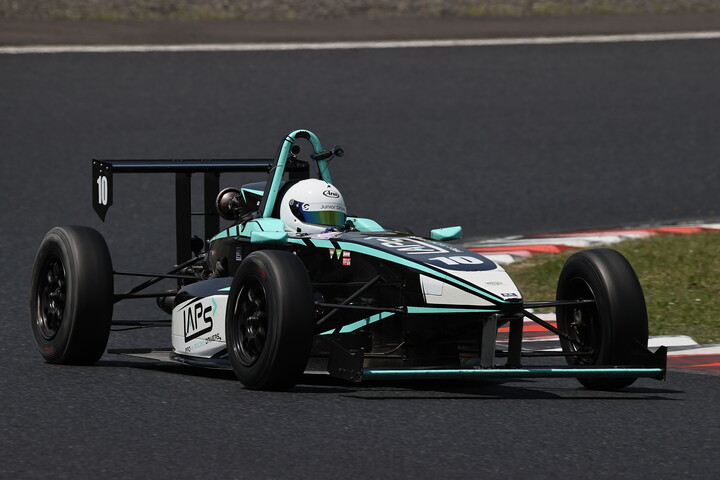 決勝6位は杉田悠真（レブレーシングガレージwith LAPS）