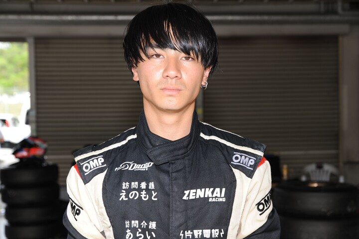 決勝2位の小田優（Drago CORSE TAKE）