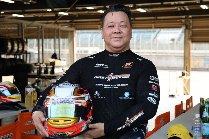 決勝5位、ジェントルマンクラス2位のKAMIKAZE（FIRST GARAGE & 04W）