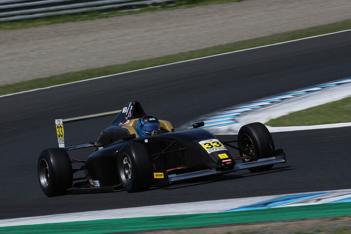 初登場のDOME F110を駆る杉山寛（ミスト☆菱洋商事株式会社）