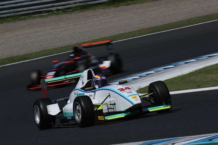 予選6位は三浦勝（NUTECルノー）