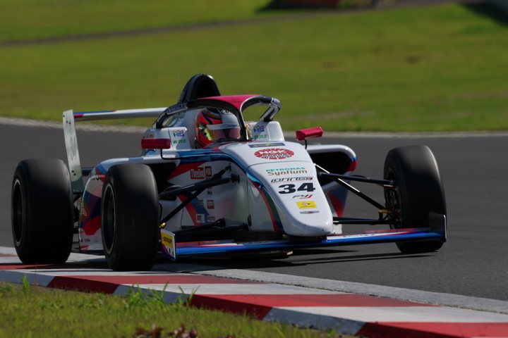 決勝2位は清水啓伸（Drago CORSE MCS4-24）