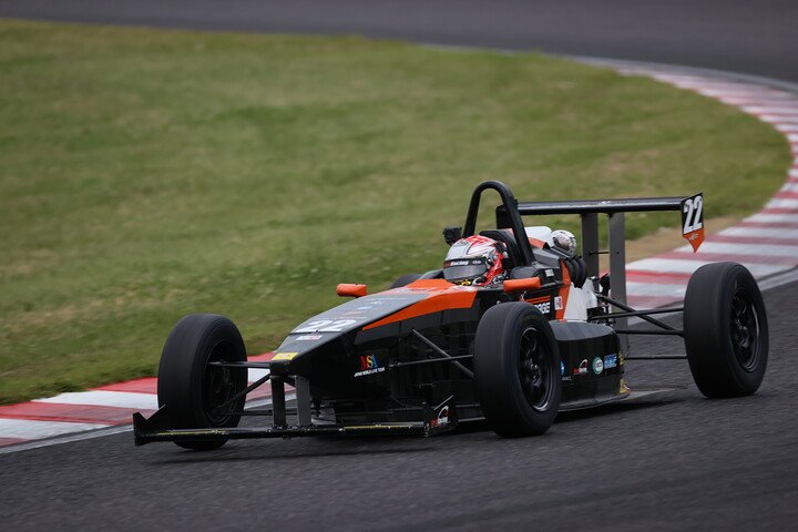 決勝5位は酒井翔太（ファーストガレージKK-SII）