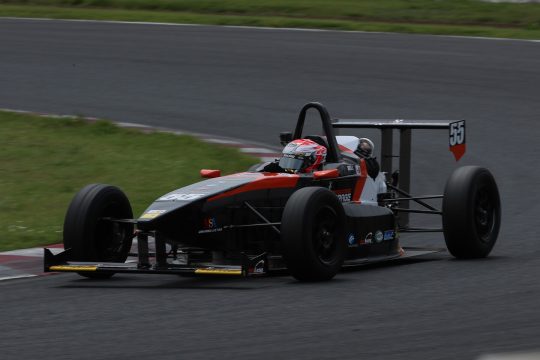 決勝4位は酒井翔太（ファーストガレージKK-SII）