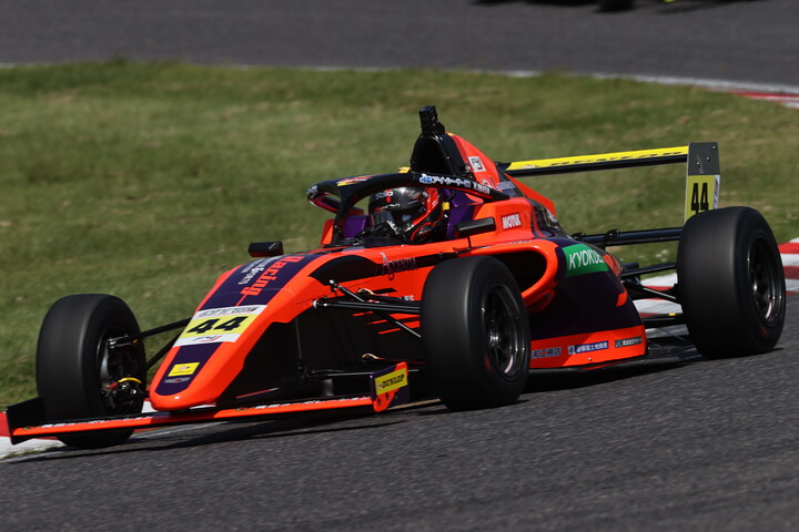 インディペンデントクラス優勝は今田信宏（JMS RACING with B-MAX）