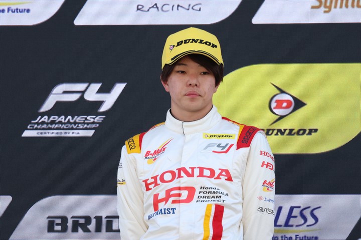 決勝2位の洞地遼⼤（HFDP with B-Max Racing）