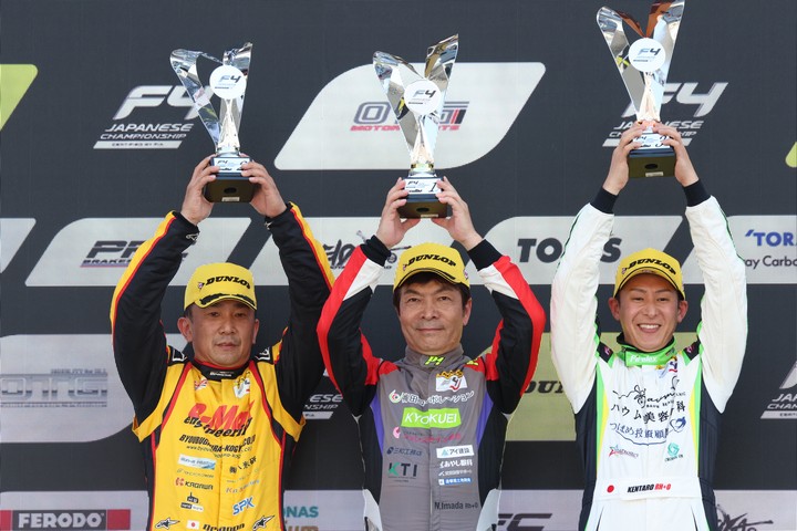 インディペンデントクラスの表彰式