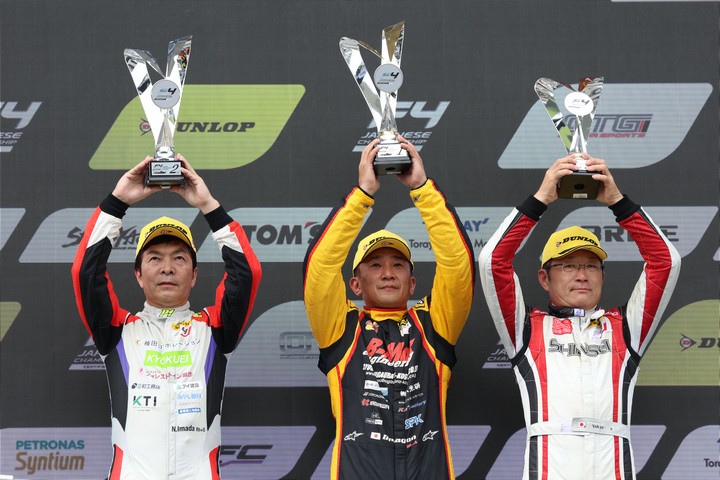 インディペンデントクラスの表彰式