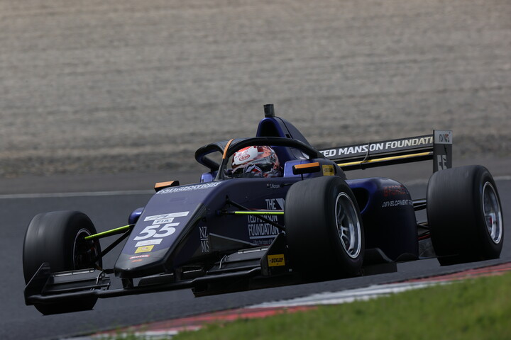 レース6予選3位、レース8予選5位のセバスチャン・マンソン（G FORCE F111/3）