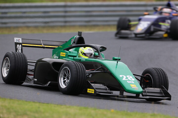 決勝4位は中村賢明（TOM'S FORMULA F111）