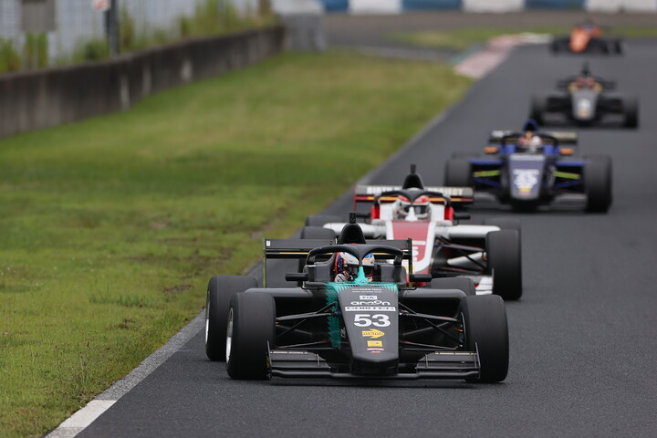 決勝がスタートした