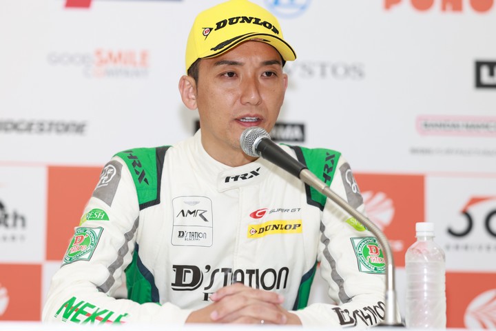 決勝記者会見：GT300クラスで優勝した藤井誠暢（D'station Racing）