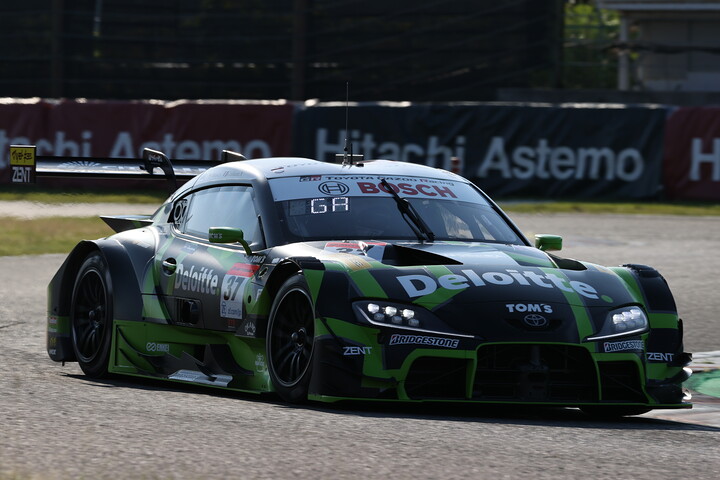 GT500クラスポールポジションはDeloitte TOM'S GR Supra（笹原右京／ジュリアーノ・アレジ）