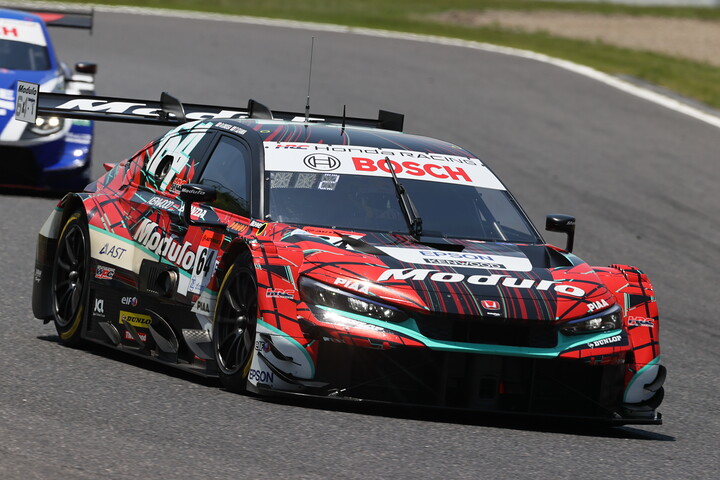 公式練習：GT500クラス5位はModulo CIVIC TYPE R-GT（伊沢拓也／大草りき）