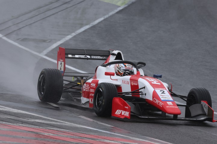 決勝2位は荒尾創大（HFDP WITH TODA RACING）