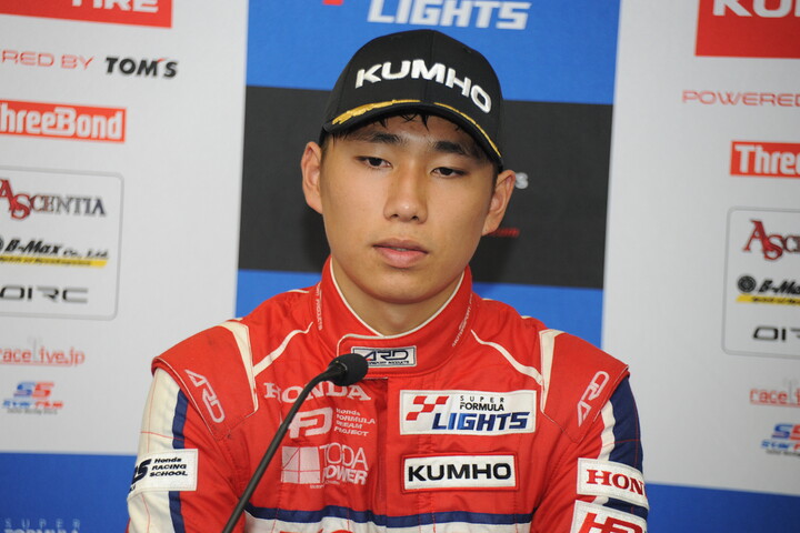 決勝記者会見：2位の荒尾創大（TODA RACING）