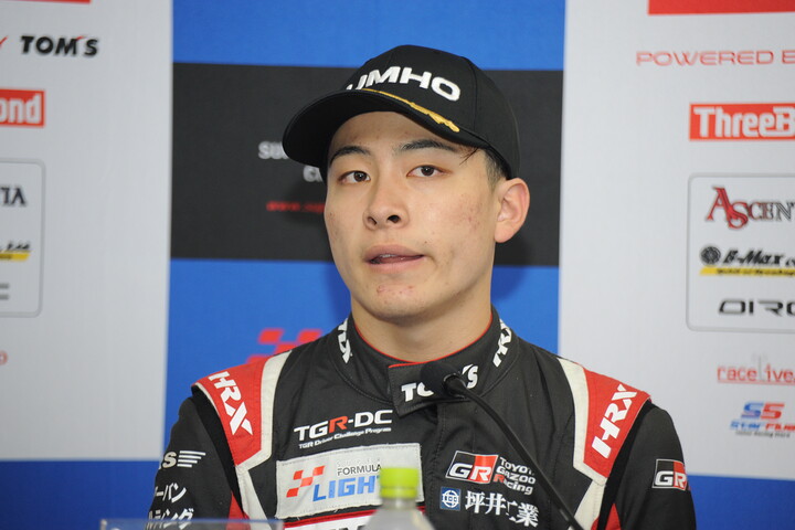 決勝記者会見：3位の中村仁（TOM'S）