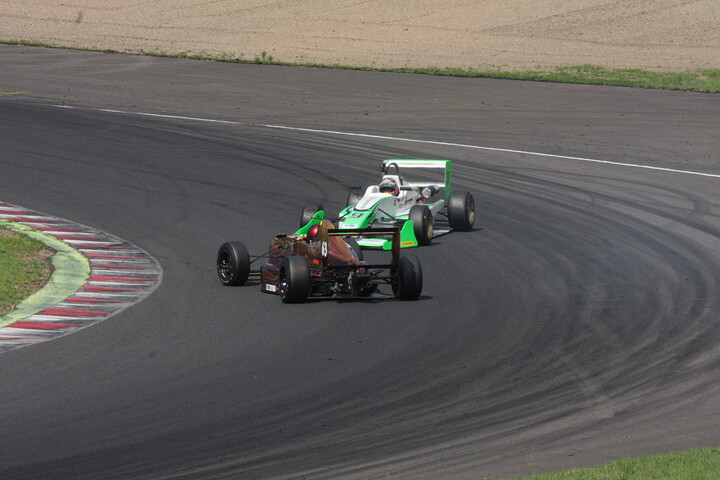 長嶋重登と渡辺義人が接触