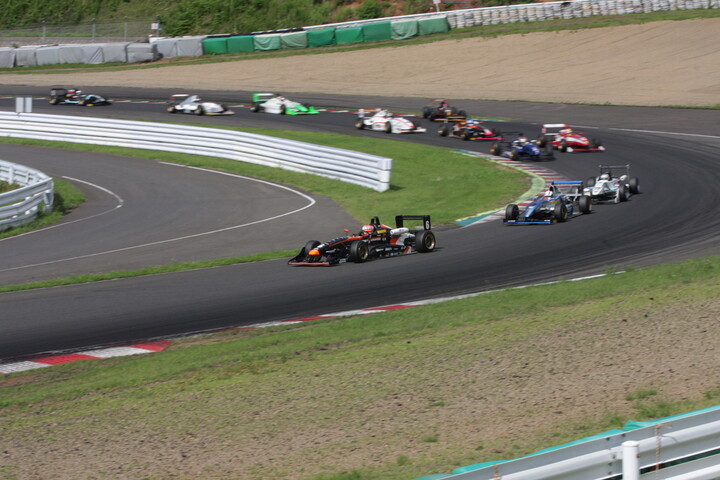 決勝がスタートした