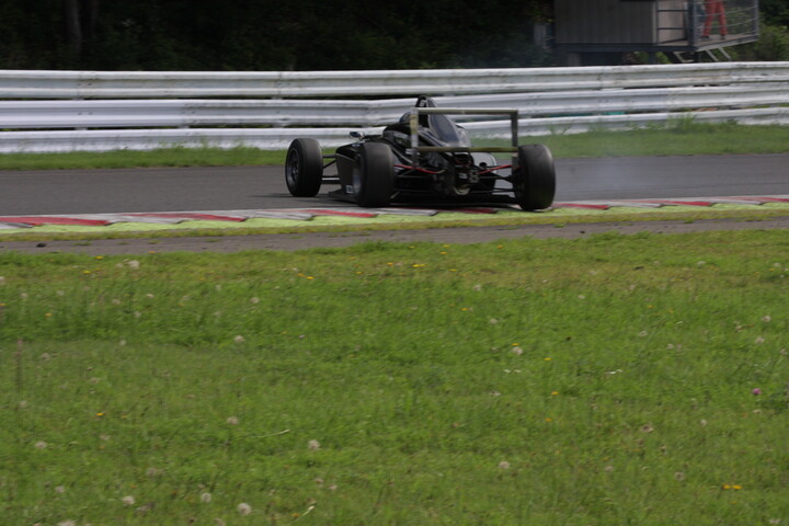 杉山寛（ミスト☆菱洋商事株式会社）がスピン