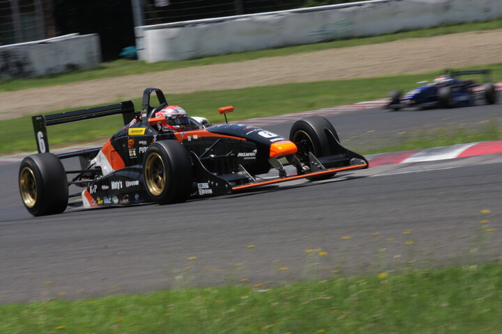 優勝は酒井翔太（ファーストガレージFG108）