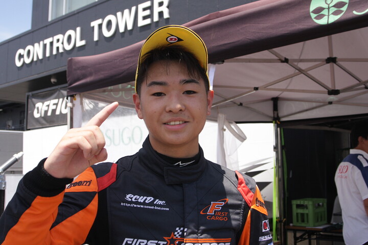 優勝した酒井翔太（ファーストガレージFG108）