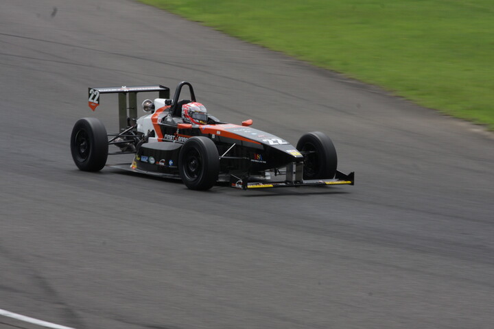 予選6位は酒井翔太（ファーストガレージKK-SII）