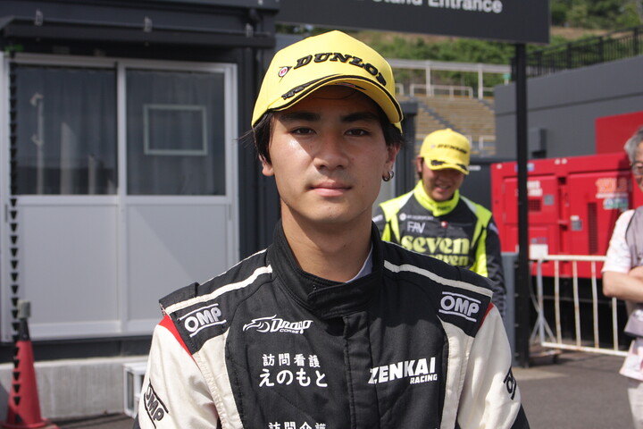 決勝3位の小田優（Drago CORSE TAKE）