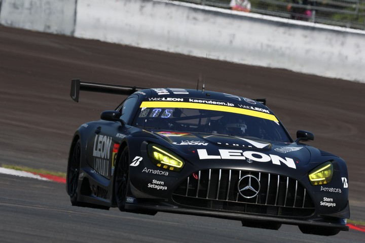 GT300クラスポールポジションはLEON PYRAMID AMG（蒲生尚弥／篠原拓朗／黒澤治樹）