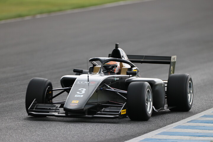 決勝2位は堀尾風允（Sutekina Racing）