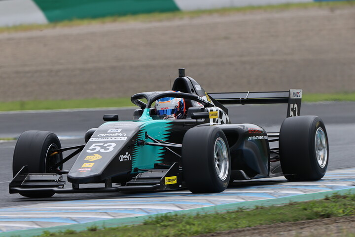 決勝3位はジェシー・レイシー（G FORCE F111/3）