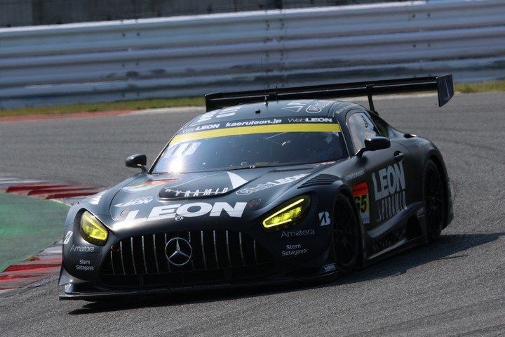 GT300クラス優勝はLEON PYRAMID AMG（蒲生尚弥／篠原拓朗／黒澤治樹）