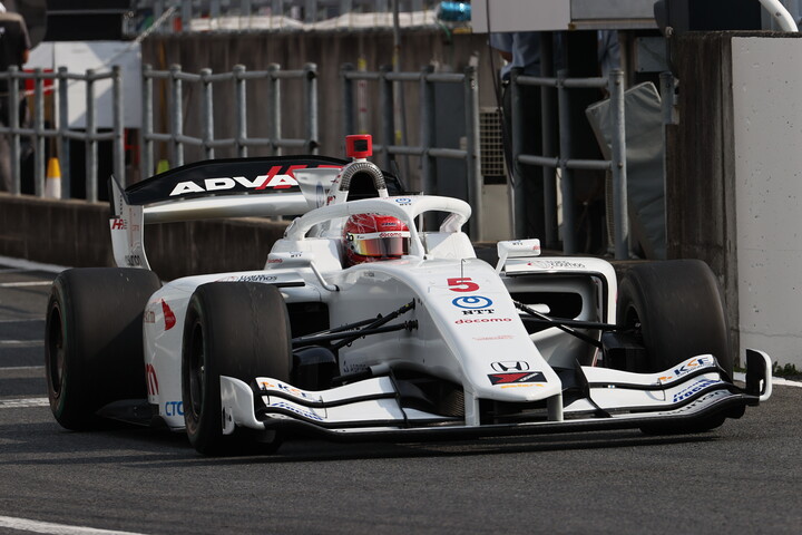 予選5位は牧野任祐（DOCOMO DANDELION M5S SF23）